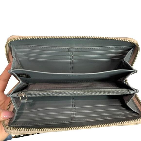 COACH Ivory Zip Around Wallet - Picture 5 of 9